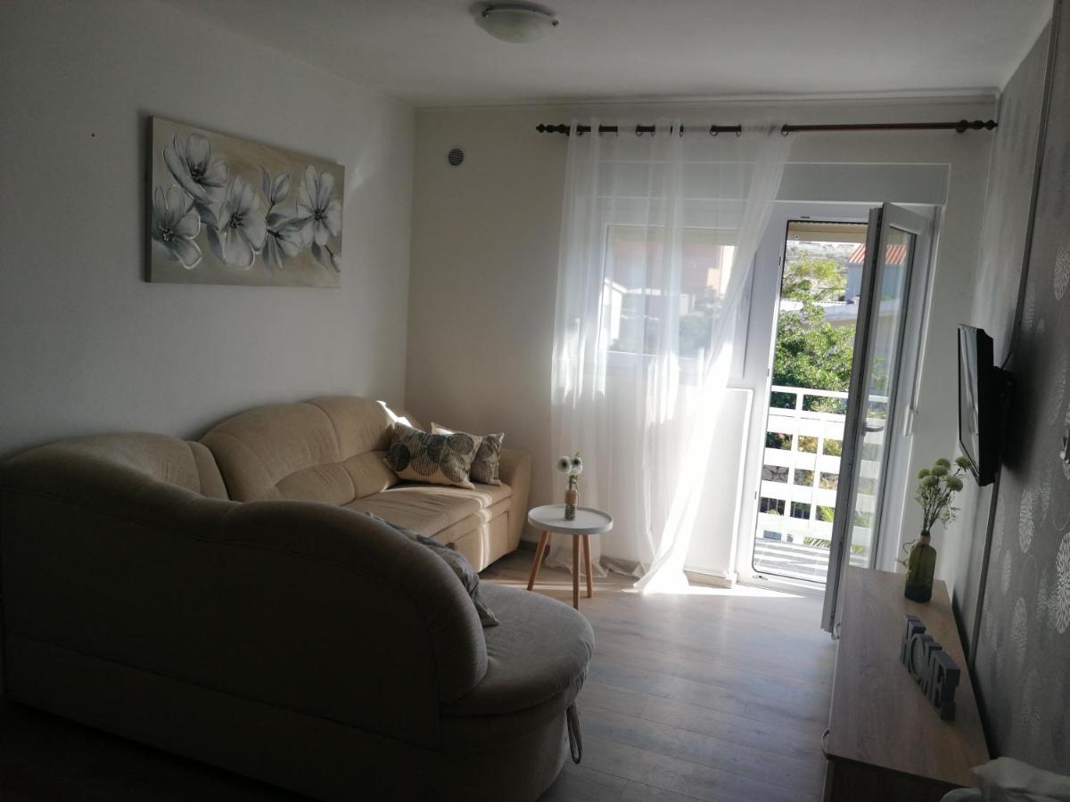 Apartments Lanterna Ražanac Extérieur photo