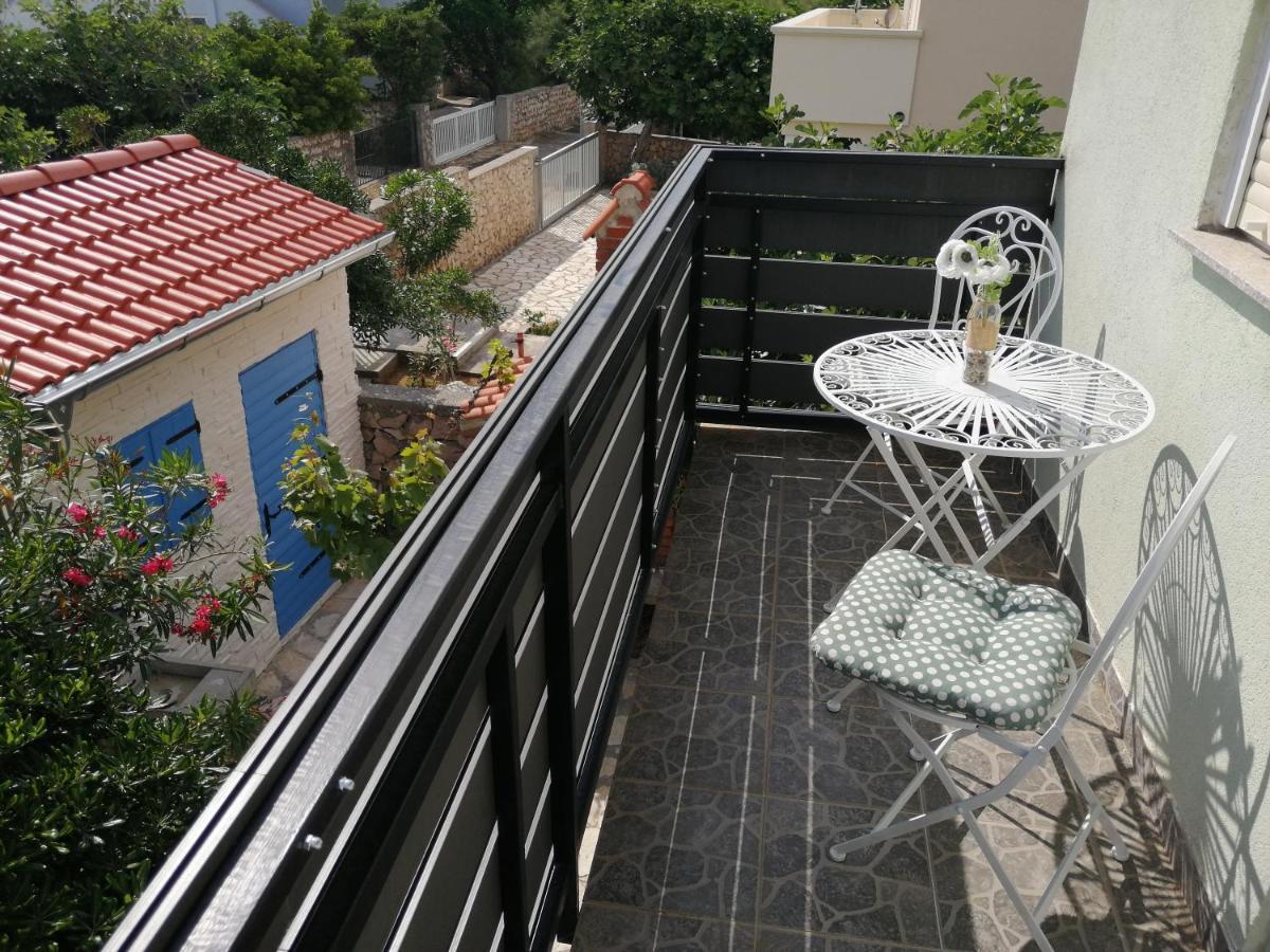Apartments Lanterna Ražanac Extérieur photo